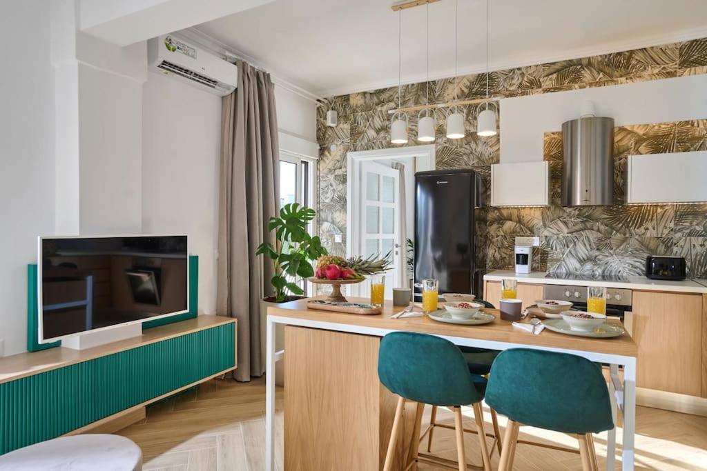Kaizen Chania - New Central Apartment Just 350M Away With Private Jacuzzi And Free Parking! Exteriör bild
