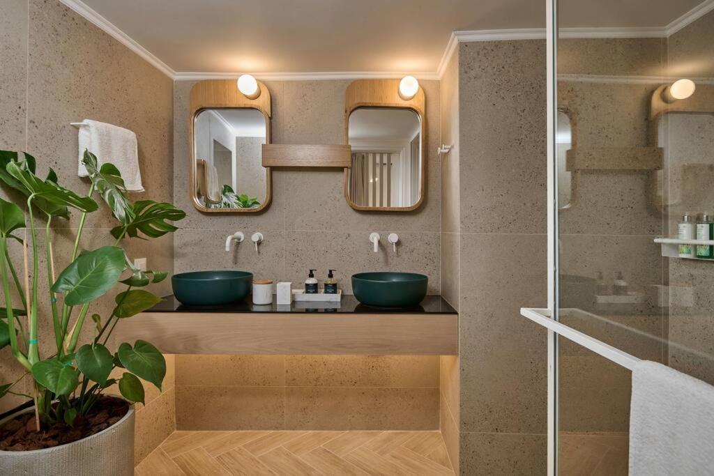 Kaizen Chania - New Central Apartment Just 350M Away With Private Jacuzzi And Free Parking! Exteriör bild