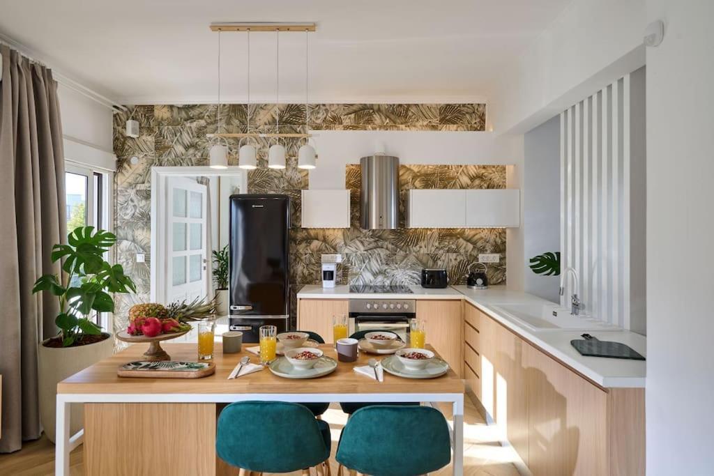 Kaizen Chania - New Central Apartment Just 350M Away With Private Jacuzzi And Free Parking! Exteriör bild