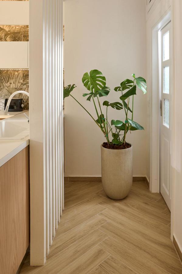 Kaizen Chania - New Central Apartment Just 350M Away With Private Jacuzzi And Free Parking! Exteriör bild